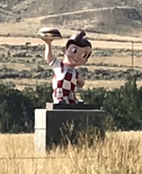 Bob's Big Boy Statue